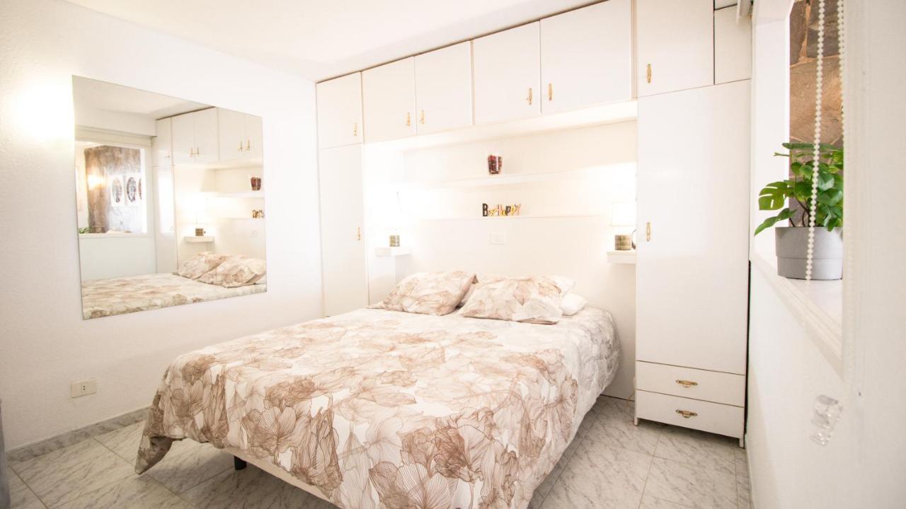 Bungalow Los Tulipanes ซานตาครูซ เด เตเนริเฟ ภายนอก รูปภาพ