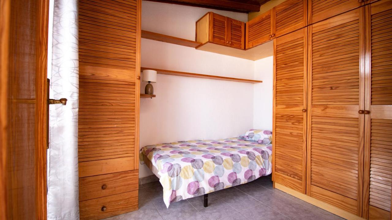 Bungalow Los Tulipanes ซานตาครูซ เด เตเนริเฟ ภายนอก รูปภาพ